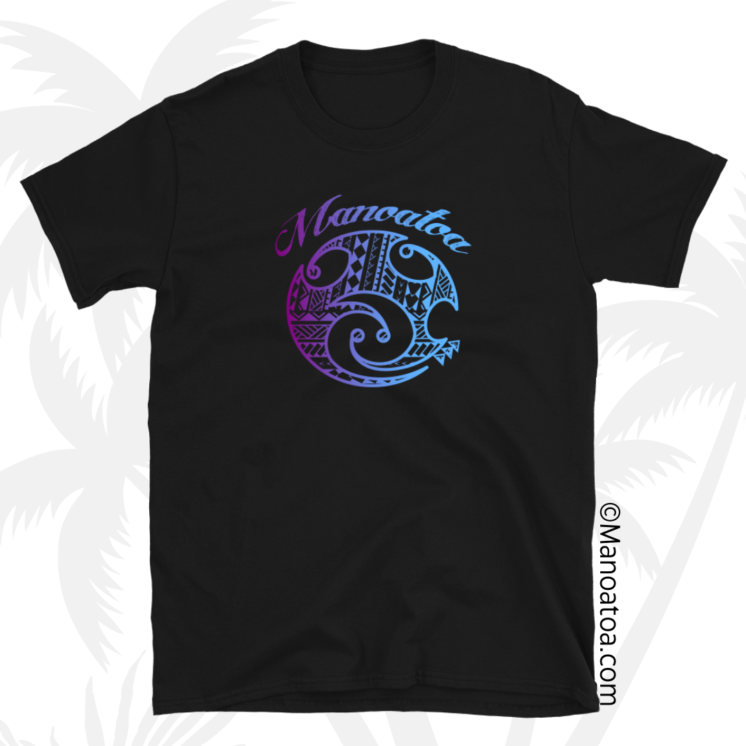 Black t-shirt with Polynesian design on the Manoatoa brand logo in the trendy "twilight" purple and light blue colors.